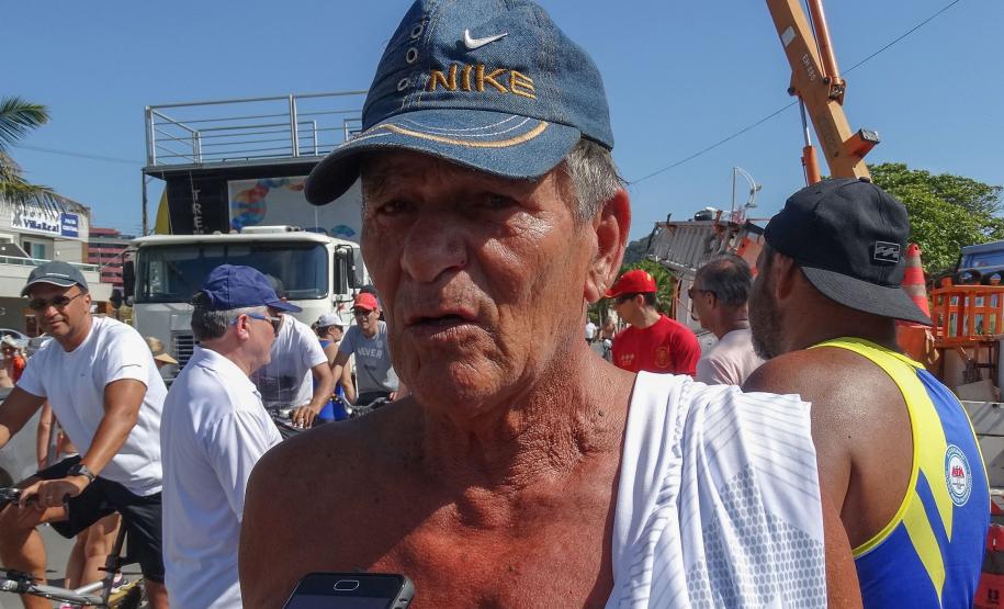 06-01-18 - GuaratubaEntrevista com o Subtenente Antonio Batista dos Santos , organizador do evento