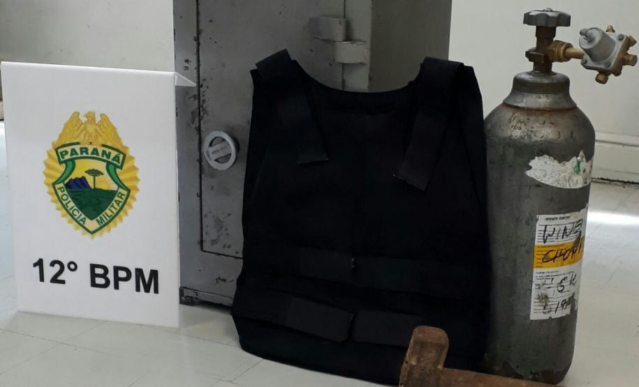 PM apreende drogas, dinheiro, munições e armas de fogo durante ações distintas na Capital do estado PM apreende drogas, dinheiro, munições e armas de fogo durante ações distintas na Capital do estado