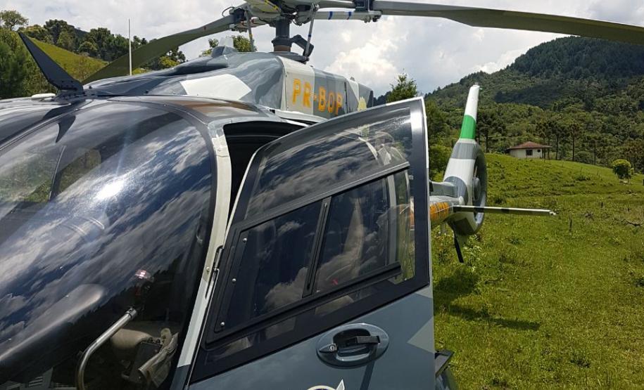 Aeronave faz transporte de vítima que se machucou durante trilha no Pico Paraná, Litoral do estado Aeronave faz transporte de vítima que se machucou durante trilha no Pico Paraná, Litoral do estado