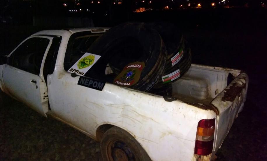 Pneus contrabandeados são apreendidos pelo BPFron em Foz do Iguaçu