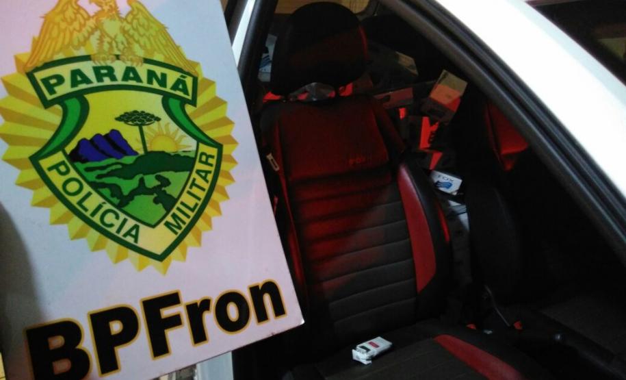BPFron apreende caixas de cigarros e encaminha duas pessoas à delegacia BPFron apreende caixas de cigarros e encaminha duas pessoas à delegacia