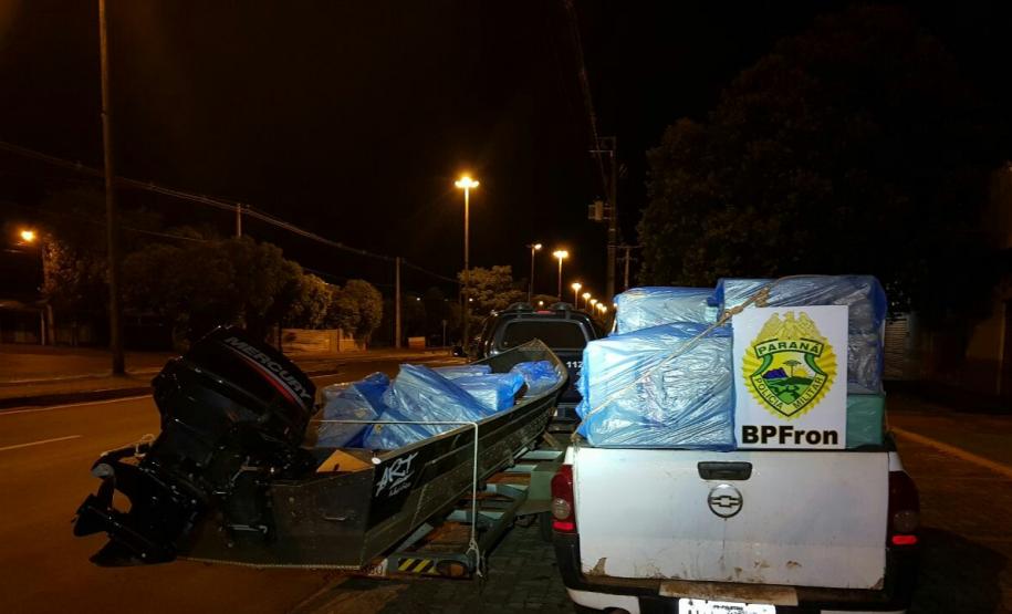 BPFron apreende produtos contrabandeados avaliados em R$ 15 mil e caixas de cigarros durante ações em Guaíra
