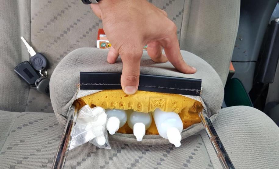 Polícia Militar apreende drogas e arma de fogo na região Oeste do estado Polícia Militar apreende drogas e arma de fogo na região Oeste do estado