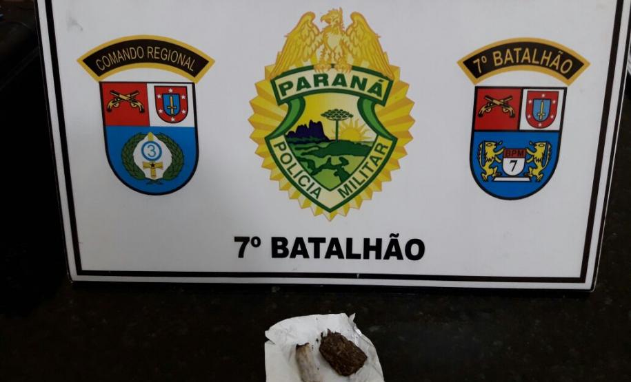 PM encaminha sete pessoas à delegacia e apreende produtos furtados e drogas na região Oeste PM encaminha sete pessoas à delegacia e apreende produtos furtados e drogas na região Oeste