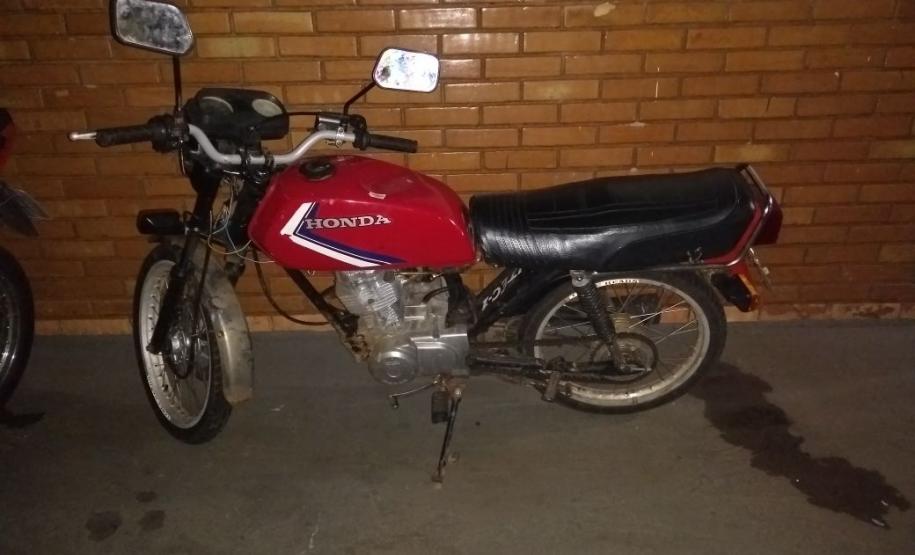 PM encaminha sete pessoas à delegacia e apreende produtos furtados e drogas na região Oeste PM encaminha sete pessoas à delegacia e apreende produtos furtados e drogas na região Oeste