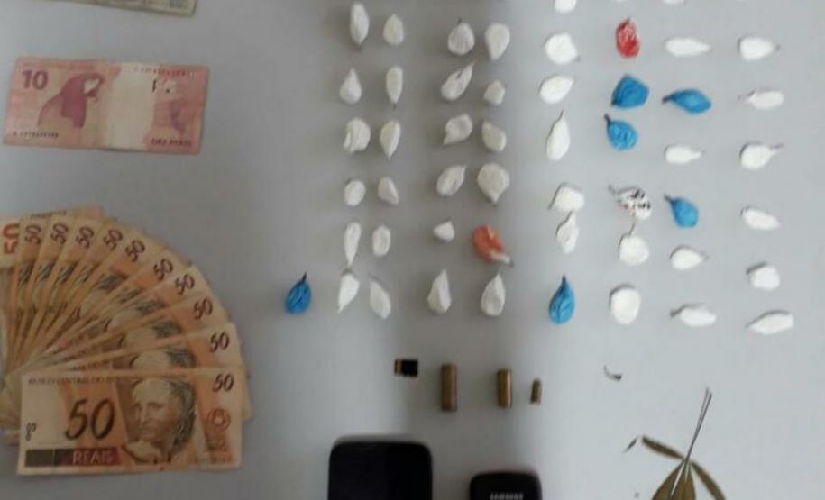 Polícia Militar cumpre mandados no Norte Pioneiro e apreende drogas, dinheiro e objetos; 19 pessoas são encaminhadas