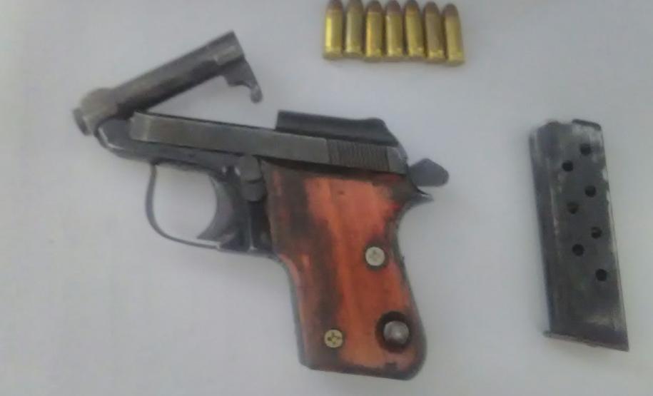 Roubo termina com três detidos e uma arma de fogo apreendida em Morretes (PR) Roubo termina com três detidos e uma arma de fogo apreendida em Morretes (PR)