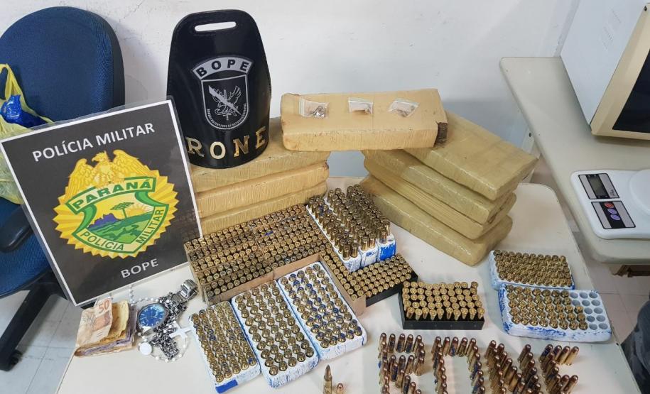BOPE apreende mais de 600 munições e 7,2 quilos de maconha durante abordagem em parque de Curitiba BOPE apreende mais de 600 munições e 7,2 quilos de maconha durante abordagem em parque de Curitiba