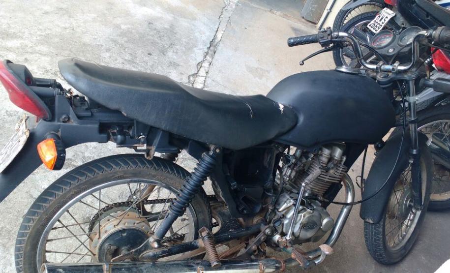 Ações da PM nos Campos Gerais resultam em arma de fogo apreendida e motocicleta recuperada