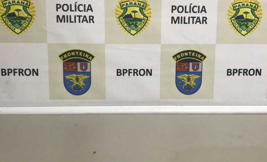 BPFron apreende crack, dinheiro e uma embarcação carregada com contrabando durante ações na região Oeste