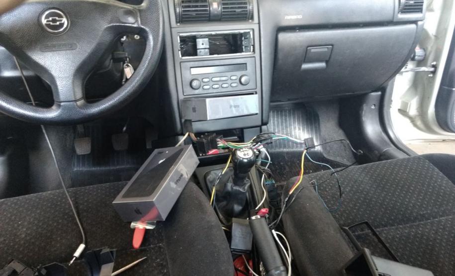 Celulares, volumes de essência de narguilé e antenas repetidoras de sinal são apreendidos pelo BPFron