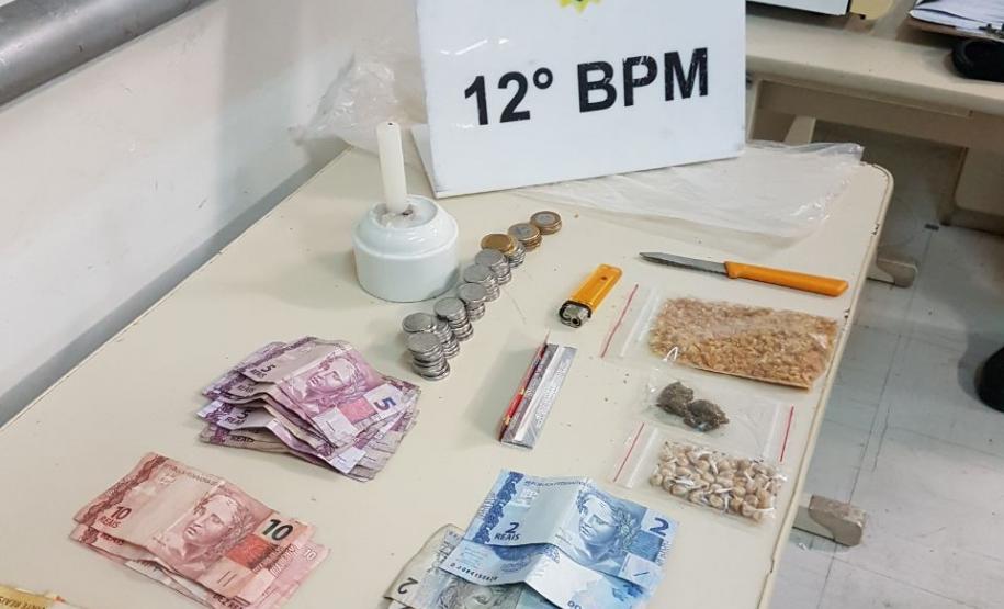 PM apreende drogas, dinheiro, armas de fogo e veículo durante ações na Capital do estado PM apreende drogas, dinheiro, armas de fogo e veículo durante ações na Capital do estado