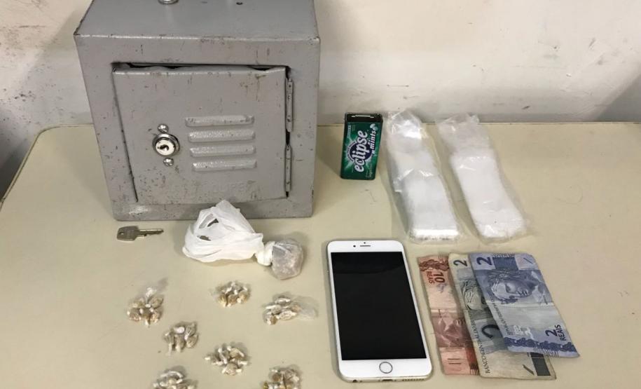 Suspeito de participar de um roubo a um militar estadual é encaminhado e droga apreendida pela PM Suspeito de participar de um roubo a um militar estadual é encaminhado e droga apreendida pela PM