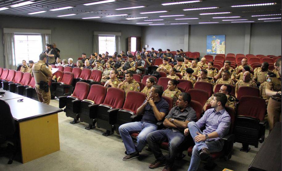 Curitiba, 16 de Fevereiro de 2018. Operação Polícia Militar e Prefeitura