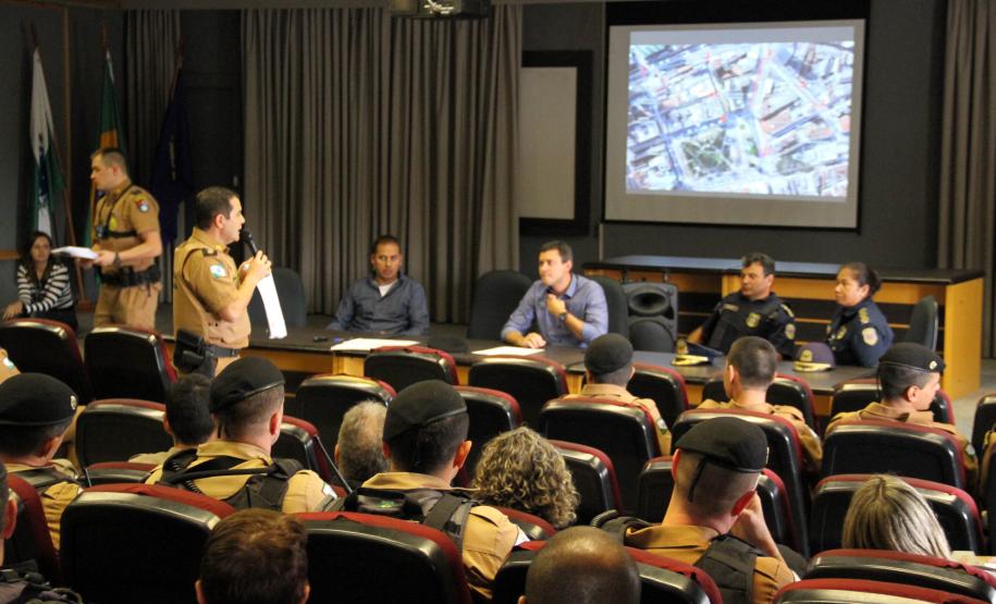 Curitiba, 16 de Fevereiro de 2018. Operação Polícia Militar e Prefeitura