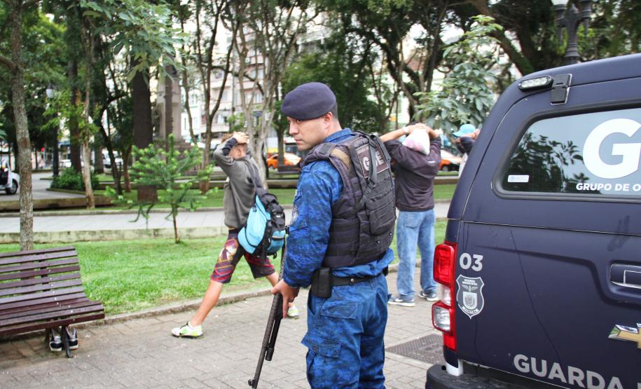 Curitiba, 16 de Fevereiro de 2018. Operação Polícia Militar e Prefeitura