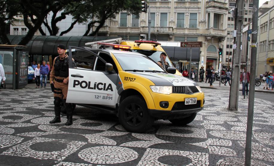 Curitiba, 16 de Fevereiro de 2018. Operação Polícia Militar e Prefeitura