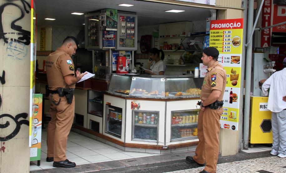 Curitiba, 16 de Fevereiro de 2018. Operação Polícia Militar e Prefeitura