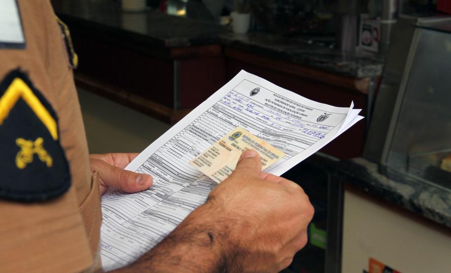 Curitiba, 16 de Fevereiro de 2018. Operação Polícia Militar e Prefeitura