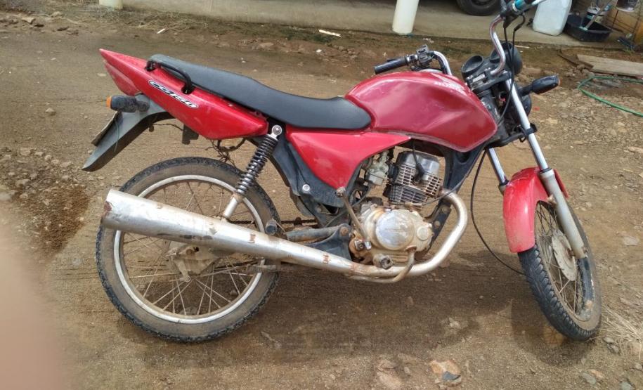 Em Figueira (PR), equipe da PM recupera motocicleta furtada