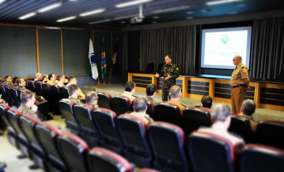 Curitiba, 225 de Fevereiro de 2018. Visita do Comandante da Artilharia Divisionária da 5ª Divisão de Exército, General de Brigada Rodrigo Pereira Vergara  ao Quartel do Comando-Geral da Polícia Militar do Paraná.