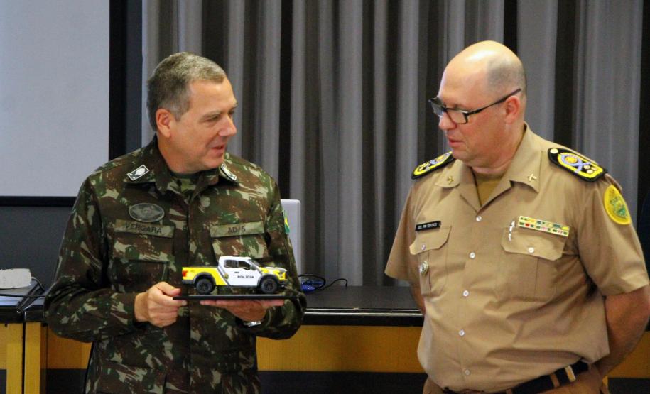 Curitiba, 225 de Fevereiro de 2018. Visita do Comandante da Artilharia Divisionária da 5ª Divisão de Exército, General de Brigada Rodrigo Pereira Vergara  ao Quartel do Comando-Geral da Polícia Militar do Paraná.