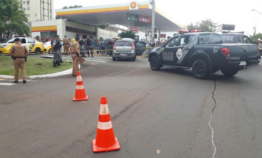 Arma é apreendida, veículo recuperado e suspeito conduzido à delegacia pela PM em Londrina Arma é apreendida, veículo recuperado e suspeito conduzido à delegacia pela PM em Londrina