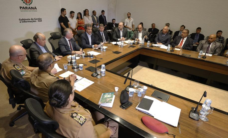 Limpeza das praias e segurança são destaques do Verão Paraná Limpeza das praias e segurança são destaques do Verão Paraná