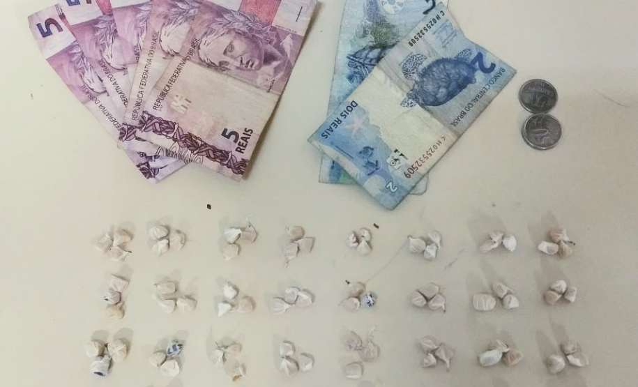 Polícia Militar encaminha suspeito de tráfico de drogas no bairro Cajuru, em Curitiba