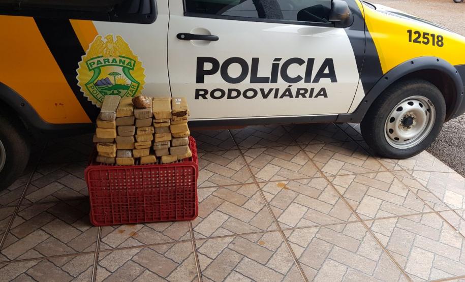 Quase 20 quilos de maconha são apreendidos pelo BPRv em Palotina (PR) Quase 20 quilos de maconha são apreendidos pelo BPRv em Palotina (PR)