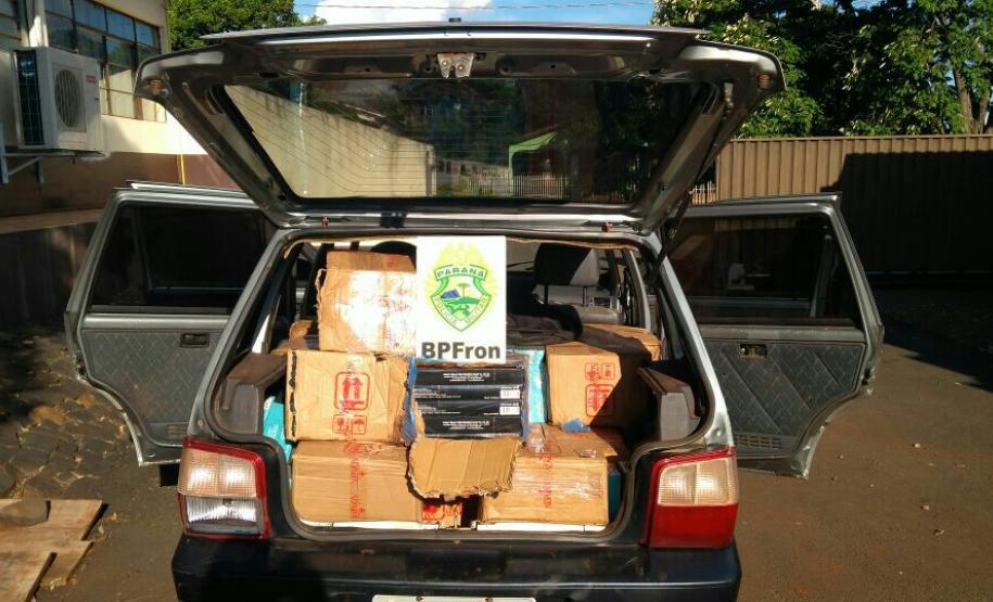 BPFRon apreende 500 pacotes de essência de narguilé e 40 caixas de cigarros contrabandeados no Oeste do estado BPFRon apreende 500 pacotes de essência de narguilé e 40 caixas de cigarros contrabandeados no Oeste do estado