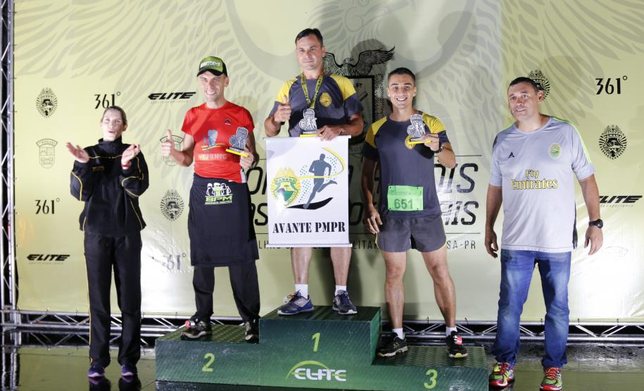 Mais de 900 pessoas participam da “Corrida Heróis dos Campos Gerais” em Ponta Grossa