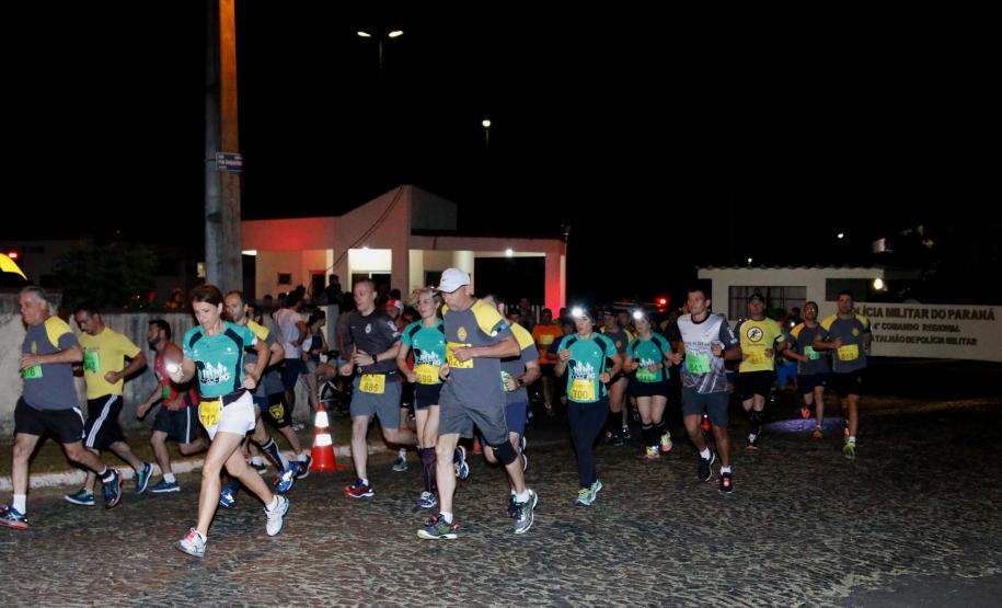 Mais de 900 pessoas participam da “Corrida Heróis dos Campos Gerais” em Ponta Grossa