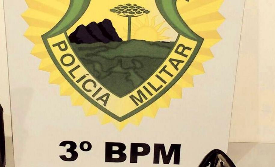 Armas de fogo são apreendidas e três pessoas encaminhadas à delegacia no Sudoeste do estado Armas de fogo são apreendidas e três pessoas encaminhadas à delegacia no Sudoeste do estado