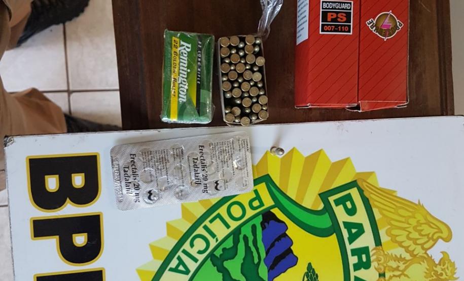 PM faz apreensão de drogas, munições e contrabando na fronteira do estado PM faz apreensão de drogas, munições e contrabando na fronteira do estado