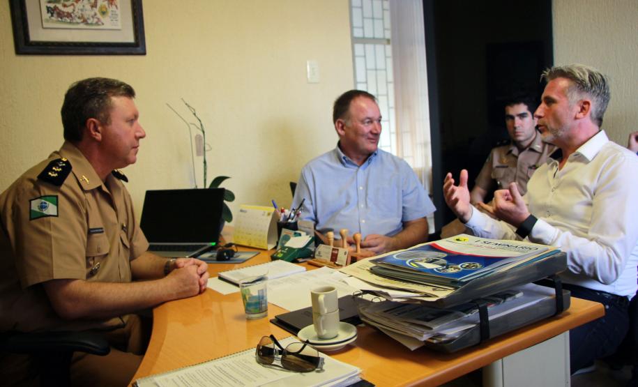 Curitiba, 09 de março de 2018. Policial alemão visita QCG