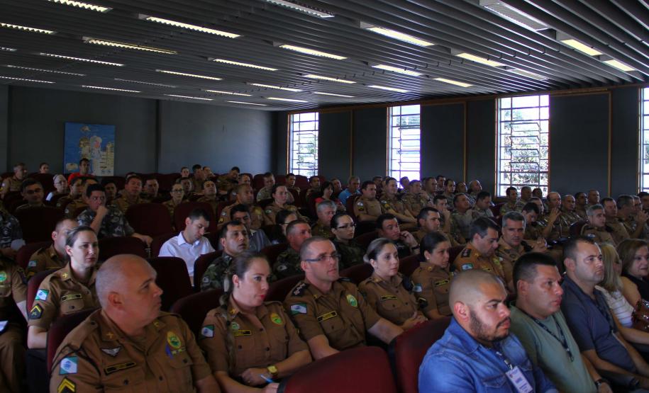 Curitiba, 14 de Março de 2018.