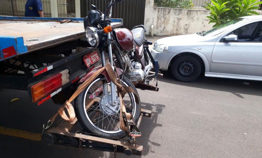 Jovem é encaminhado e moto recuperada por militares estaduais em Cianorte Jovem é encaminhado e moto recuperada por militares estaduais em Cianorte