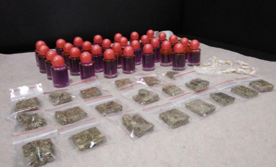 Maconha, crack, dinheiro e entorpecente conhecido como “Loló” são apreendidos pela PM em Londrina