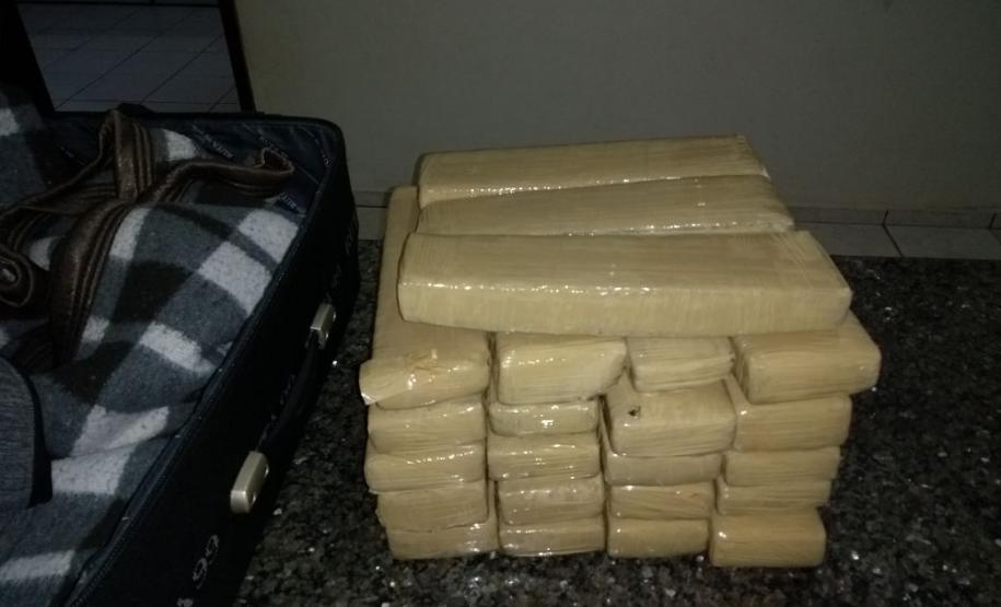 Polícia Militar apreende mais de 20 quilos de maconha em Guaíra (PR)