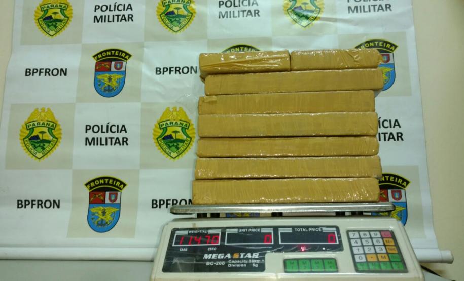 Durante abordagem a ônibus, BPFron apreende mais de 11 quilos de maconha em Guaíra