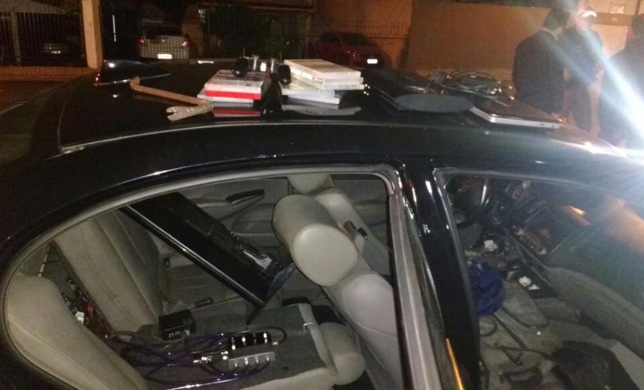 BPTran aborda veículo em blitz e captura homem após roubo a residência em Curitiba BPTran aborda veículo em blitz e captura homem após roubo a residência em Curitiba