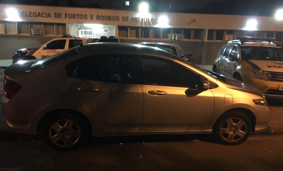 Ao atender ocorrências distintas, batalhão da PM apreende duas armas de fogo e recupera três veículos