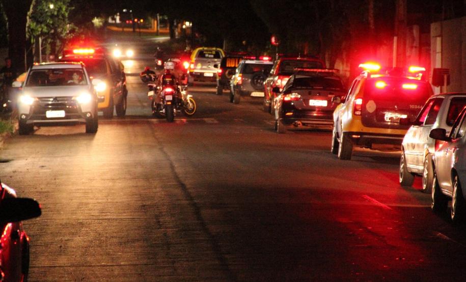 No Noroeste do estado, PM deflagra operação AIFU e recupera carro furtado em Campo Mourão