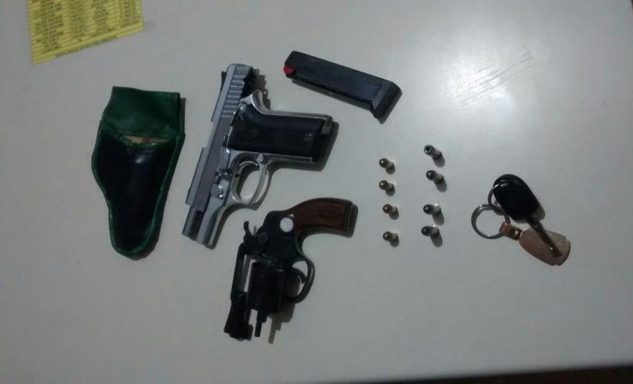 Armas de fogo e munições são apreendidas pela PM em Tijucas do Sul, na RMC Armas de fogo e munições são apreendidas pela PM em Tijucas do Sul, na RMC