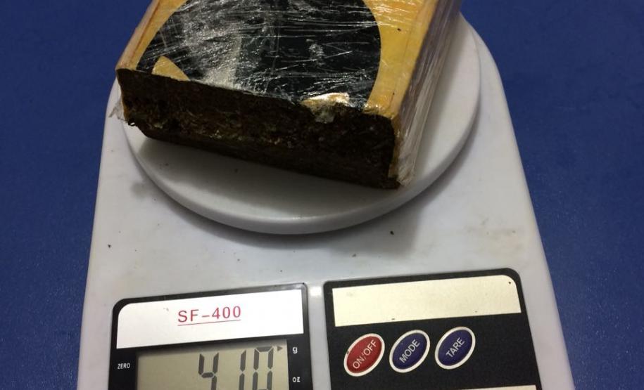 Em Umuarama, PM apreende maconha e encaminha envolvido à delegacia