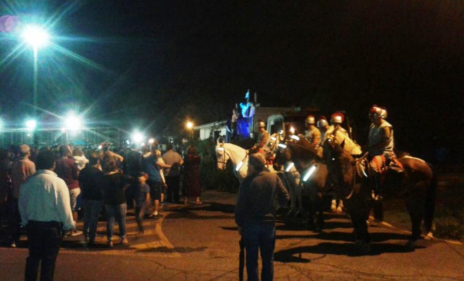 Pelotão Montado da PM participa da encenação “Paixão de Cristo” em Ponta Grossa (PR), nos Campos Gerais