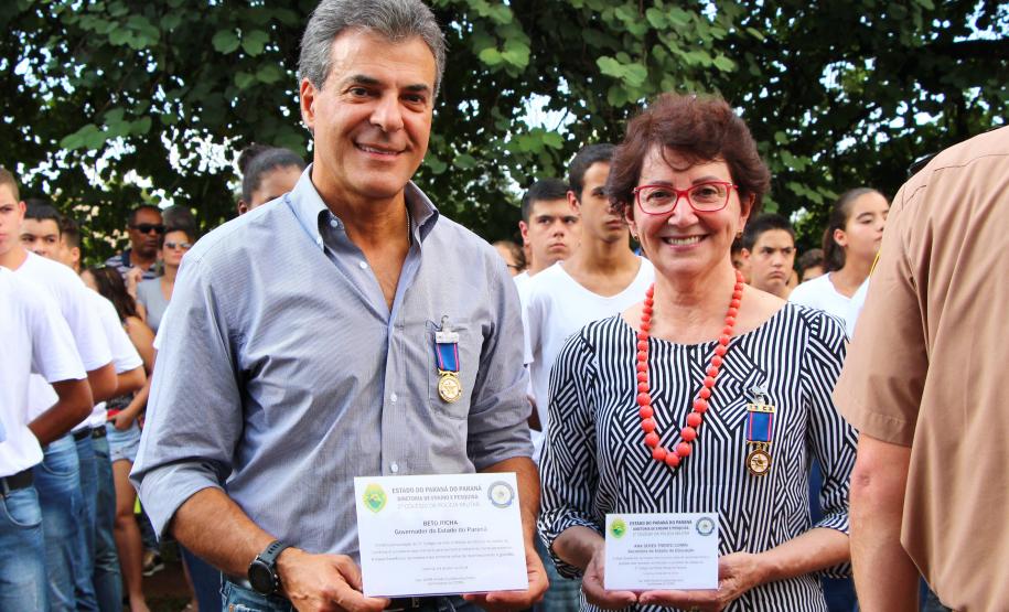 Governador Beto Richa e a Professora Ana Seres Trento Comin Secretária de Estado da Educação