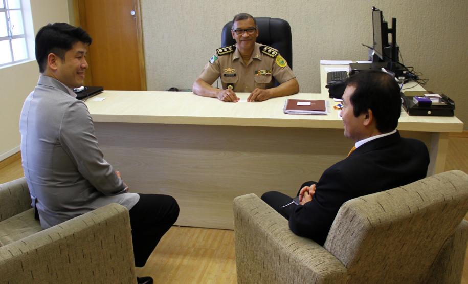 Vice-Cônsul do Japão visita Subcomandante-Geral da Polícia Militar Vice-Cônsul do Japão visita Subcomandante-Geral da Polícia Militar