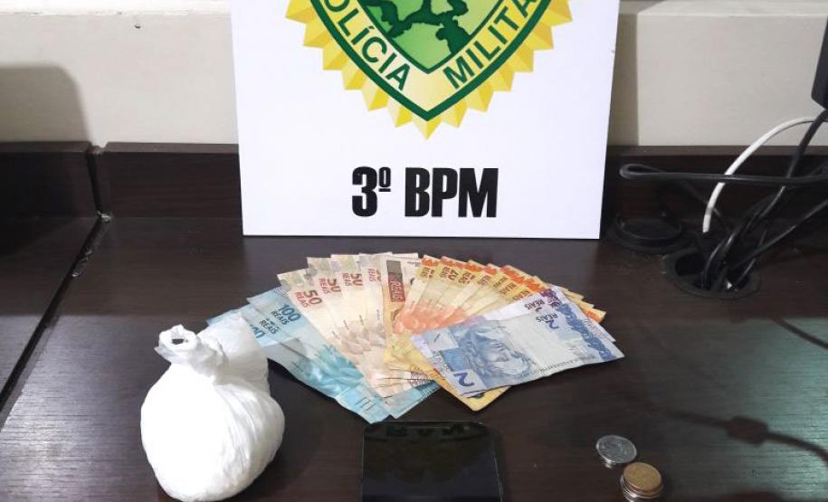 Crack é apreendido com passageira de ônibus em Pato Branco (PR)